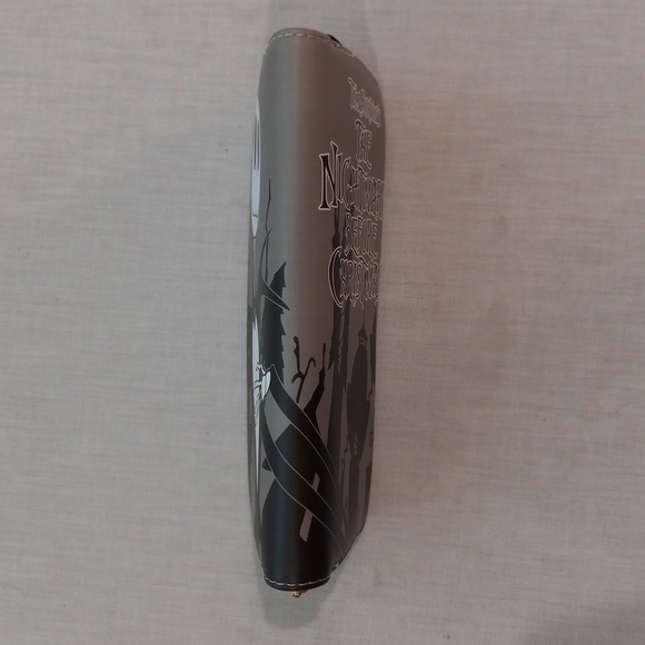 Women's Wallet - Picture 7 of 12